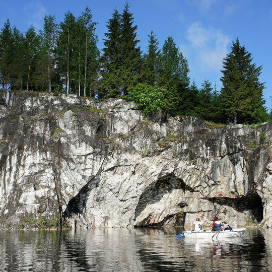 Бульвар у родников петрозаводск фото